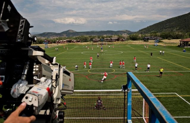 Cómo crear un video de HIGHLIGHTS de FÚTBOL | Living4Football
